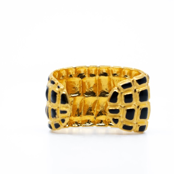 Chanel Pre-Fall 2019 Egypt Bracelet - Picture 7 of 10